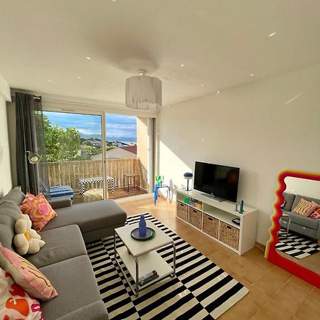 Superbe Duplex Refait A Neuf ! Apartment อิแยร์ ภายนอก รูปภาพ