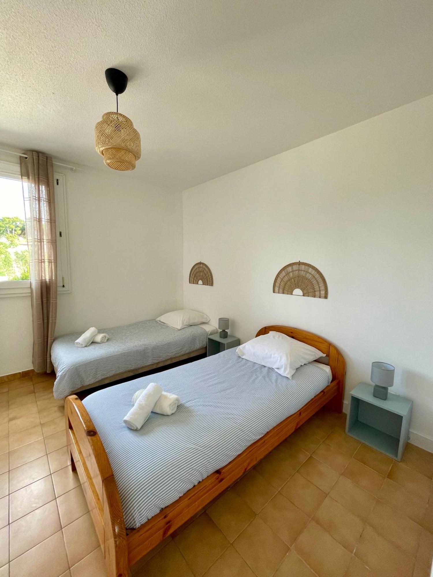 Superbe Duplex Refait A Neuf ! Apartment อิแยร์ ภายนอก รูปภาพ