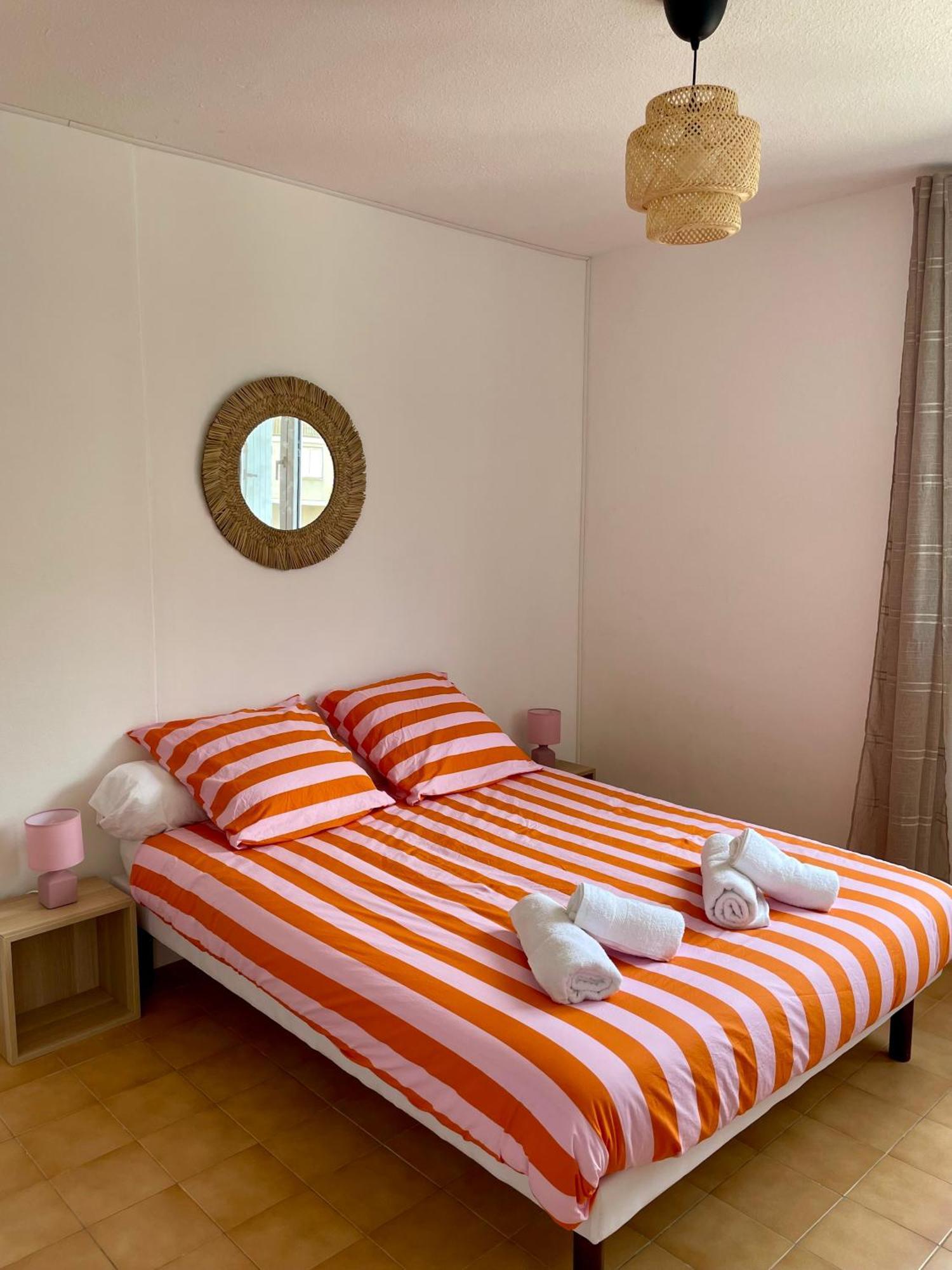 Superbe Duplex Refait A Neuf ! Apartment อิแยร์ ภายนอก รูปภาพ