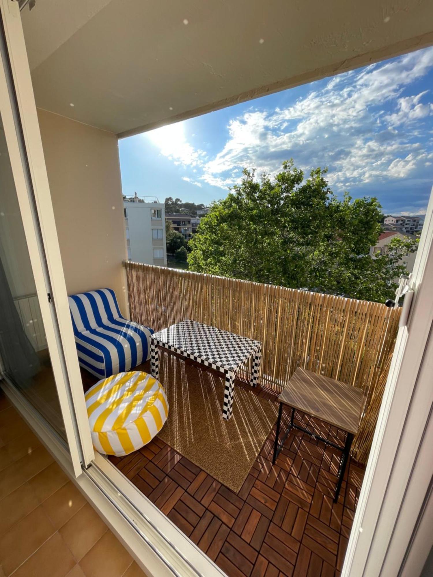 Superbe Duplex Refait A Neuf ! Apartment อิแยร์ ภายนอก รูปภาพ